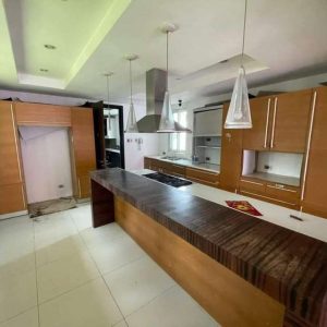 Timeless Mediterranean Style Mansion in Sunset Estate 18