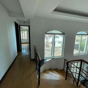 Timeless Mediterranean Style Mansion in Sunset Estate 6