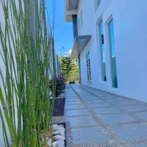 Turn-Key Living in Prime Location Modern 3-Bed Home Near Clark International Airport_1628499916984