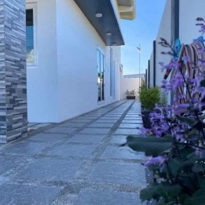 Turn-Key Living in Prime Location Modern 3-Bed Home Near Clark International Airport_1628499919038