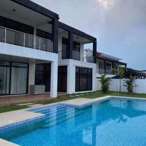 exclusive villa near clark 4