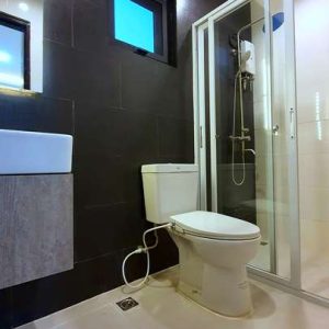 home_in_dizon_estate_with_adjecent_lot 3