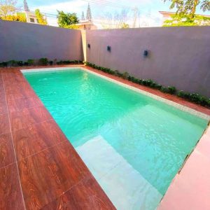 house_with_pool_in_enclave 13