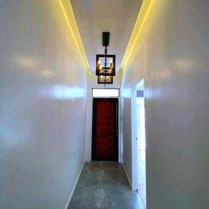 house_with_pool_in_enclave 24