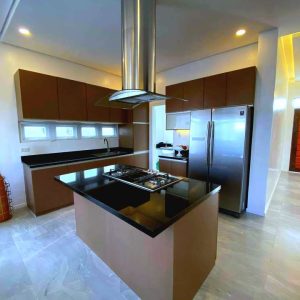 house_with_pool_in_enclave 25