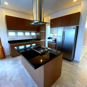 house_with_pool_in_enclave 6