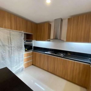 luxurious 5 bedrooms house and lot in pulu amsic 11