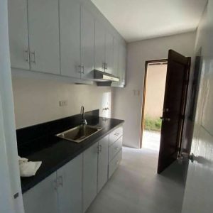 luxurious 5 bedrooms house and lot in pulu amsic 17