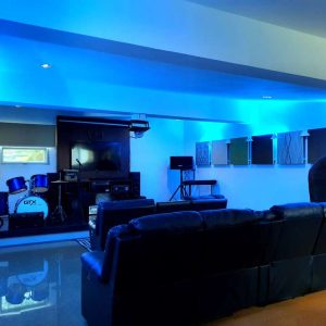 luxurious mansion in san fernando 14