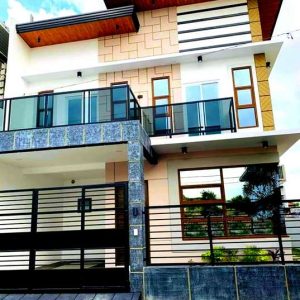 modern and elegant home with pool in enclave 15