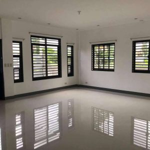 modern_2_storey_home_in_metrogate_subdivision 9