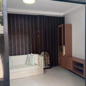 Luxurious House with Income Potential_7