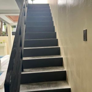 Luxurious House with Income Potential_15