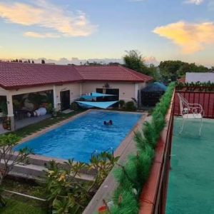 received_1313613182838075