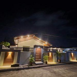 received_1421017952028425