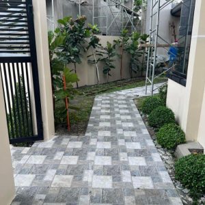 Luxurious House with Income Potential_17