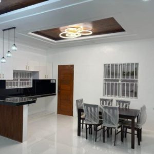 received_594543272706917