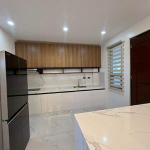 Contemporary 4BR Home near Clark_4