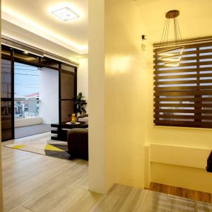 sophisticated_smart_home_in_forest_park_north 16