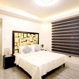 sophisticated_smart_home_in_forest_park_north 22