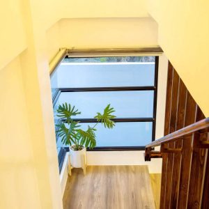 sophisticated_smart_home_in_forest_park_north 49