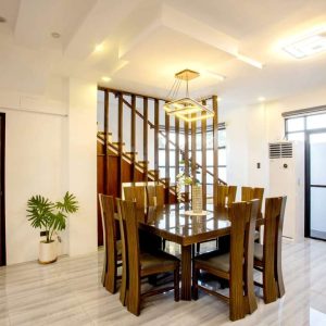 sophisticated_smart_home_in_forest_park_north 8